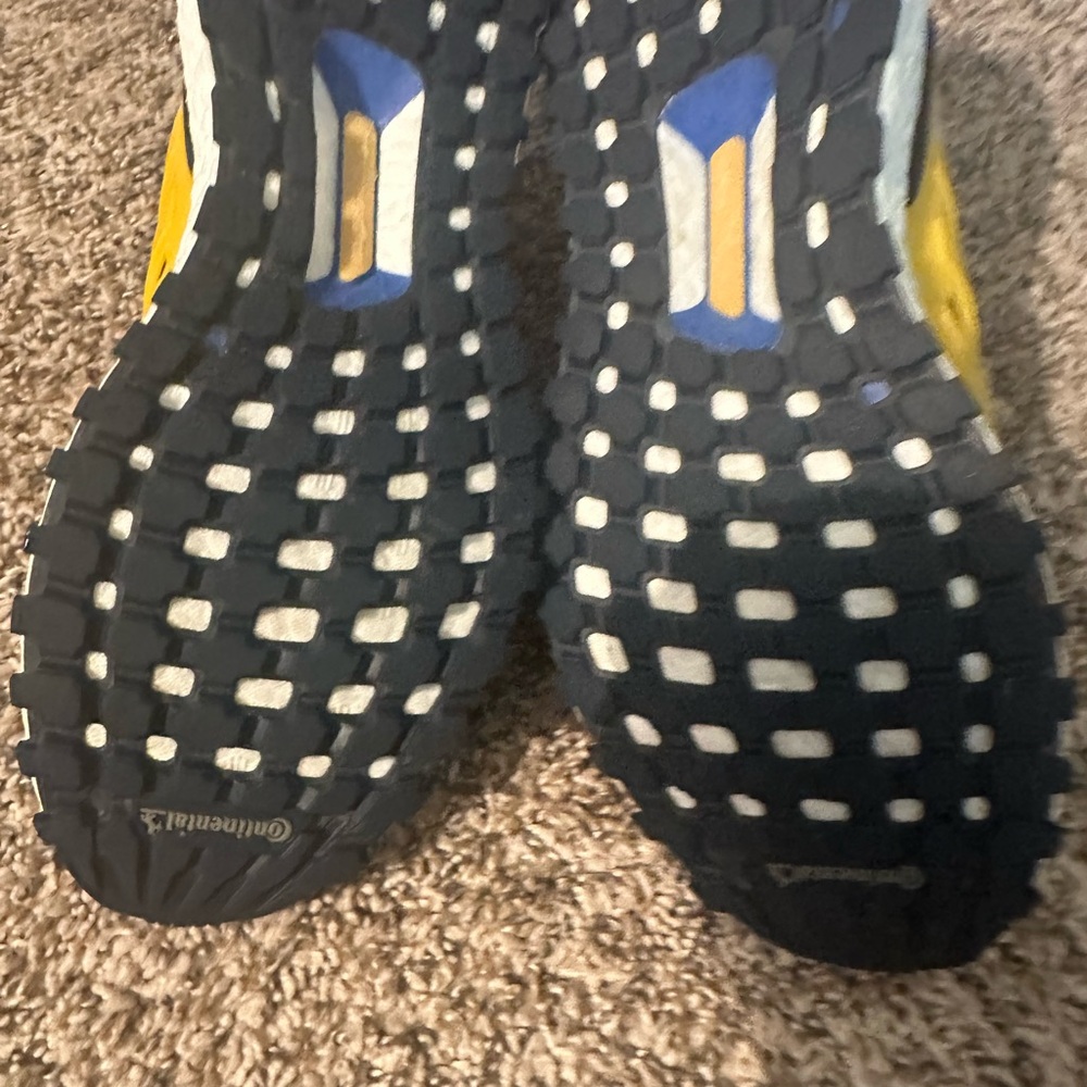 Adidas Men's Blue and Yellow Athletic Shoes - Picture 4 of 10